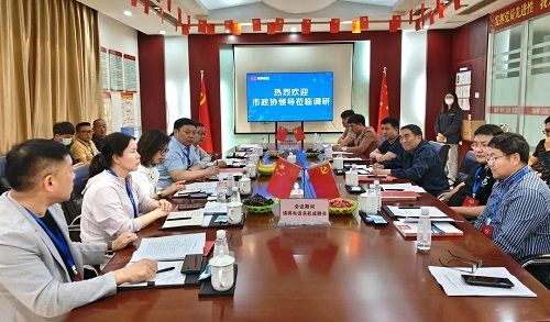 長(zhang)垣市(shi)政協一(yi)行莅臨新(xin)科(ke)公(gong)司(si)視察調研