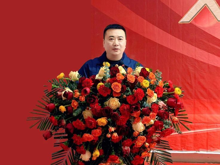 大(da)道同心，砥砺奮行｜新(xin)科(ke)公(gong)司(si)隆重(zhong)召開2023年(nian)度總結暨表彰大(da)會